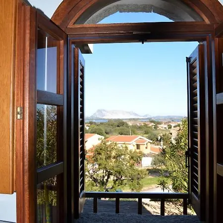 Iss Travel, Citai Panoramic Apartments - 1,5 Km From The Beach San Teodoro  Room photo