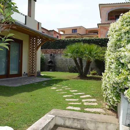 Iss Travel, Citai Panoramic Apartments - 1,5 Km From The Beach San Teodoro  Exterior photo
